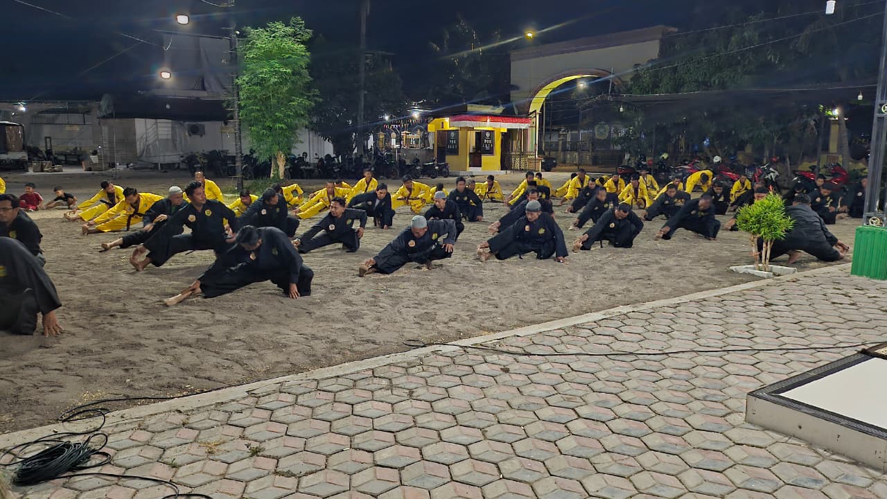 Merawat Tradisi, Membangun Prestasi: Silat Tiga Serangkai Gelar Latihan Bersama